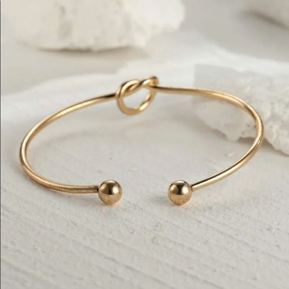 Cuff Bracelet - Picture 5 of 6